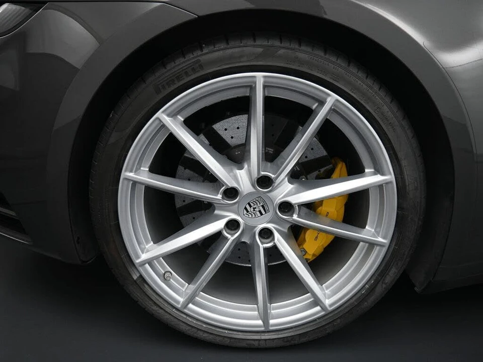 2020 Porsche 992 Carrera 4S - Image 10 of 31