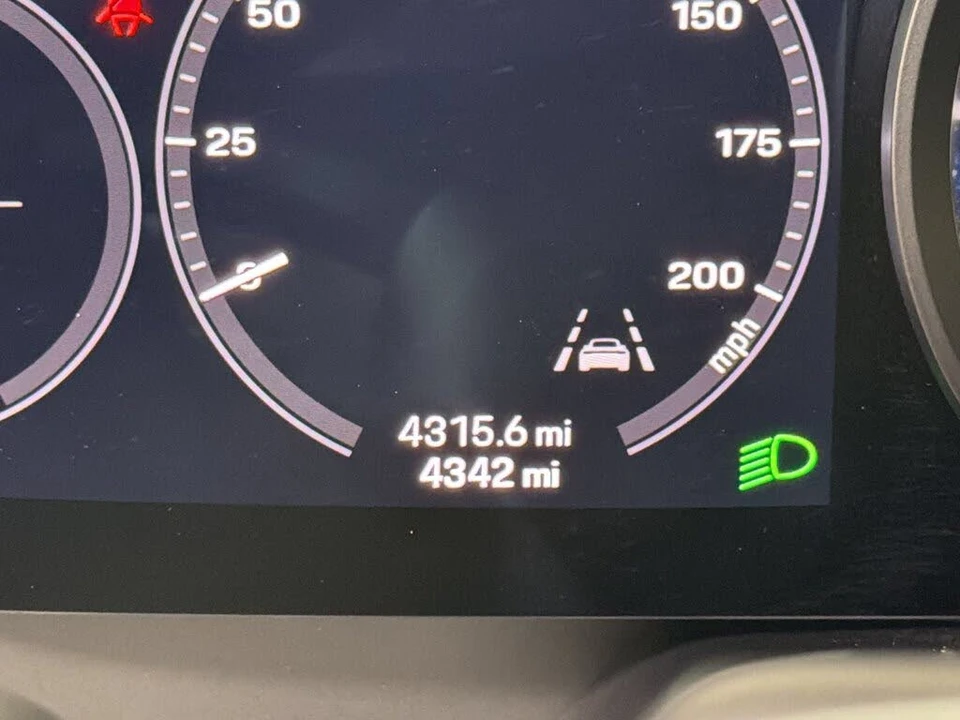 2020 Porsche 992 Carrera 4S - Image 22 of 30