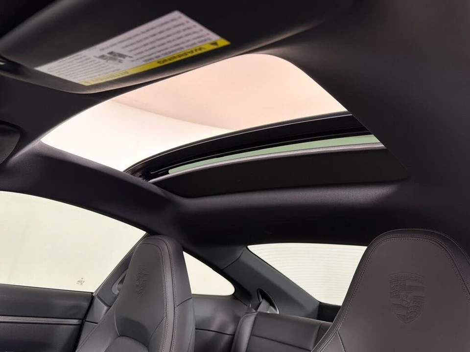 2020 Porsche 992 Carrera 4S - Image 23 of 30