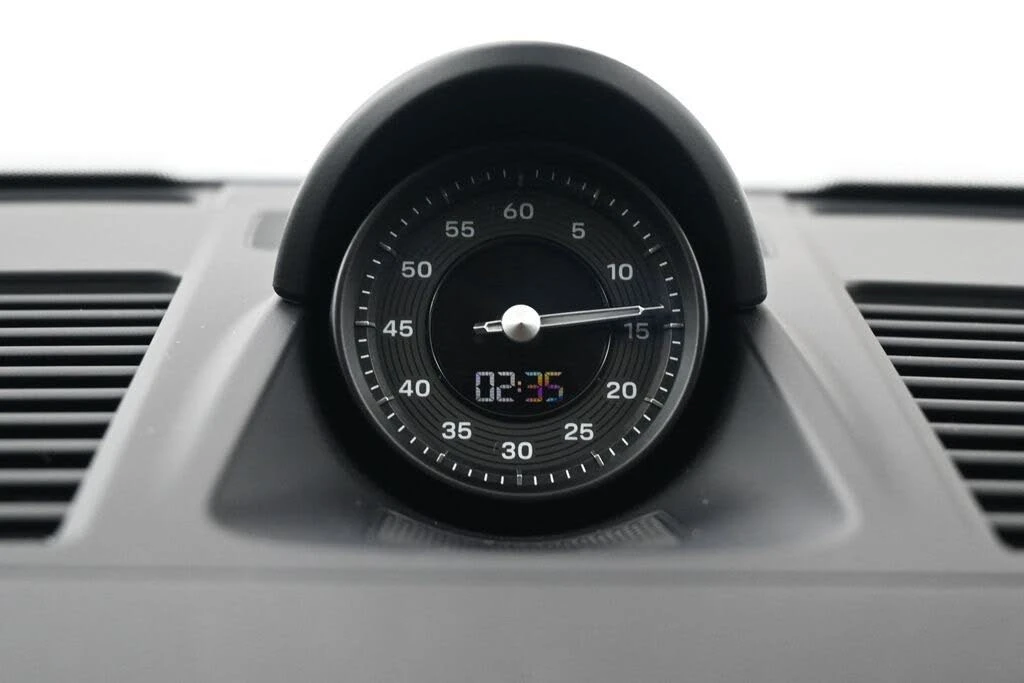 2020 Porsche 992 Carrera 4S - Image 10 of 31