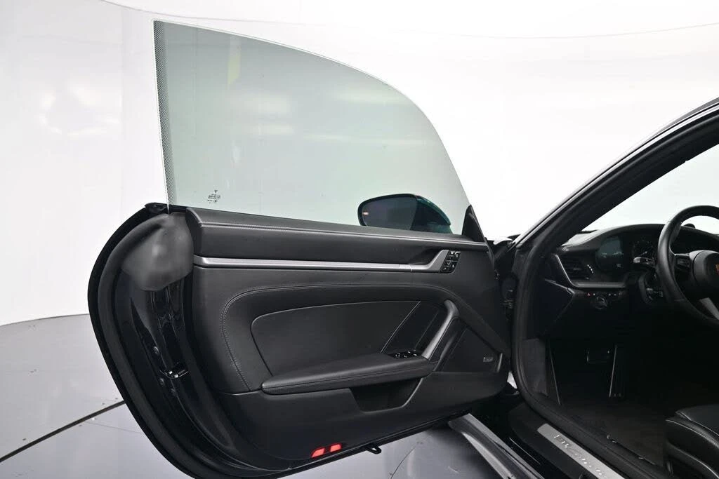 2020 Porsche 992 Carrera 4S - Image 14 of 31