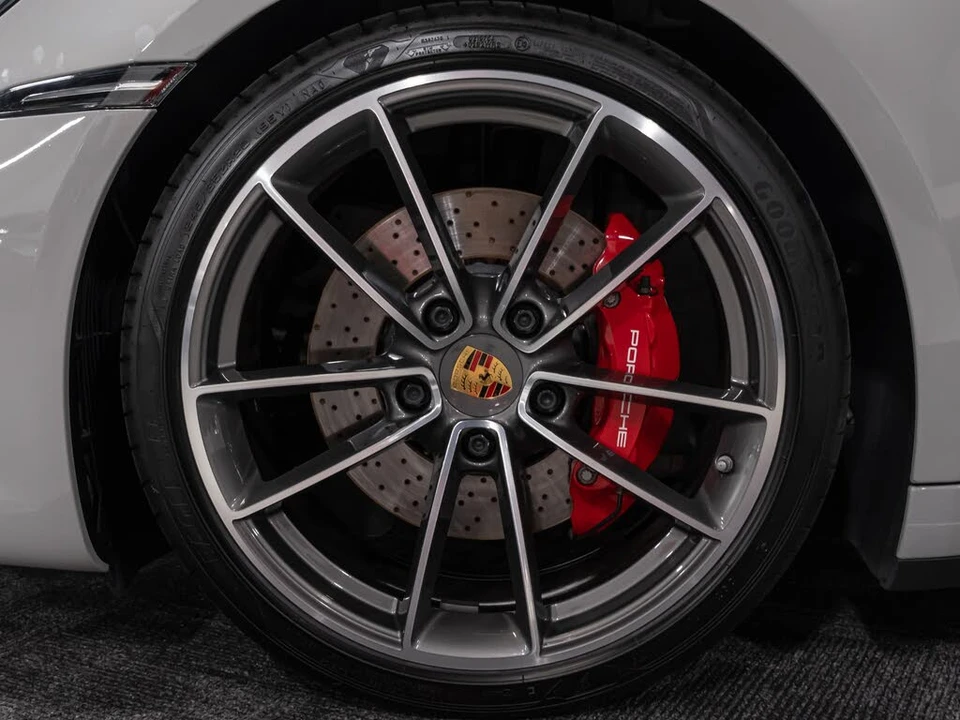 2020 Porsche 992 Carrera 4S - Image 27 of 31