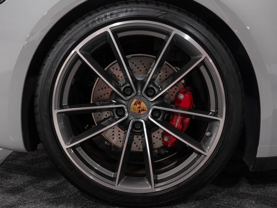 2020 Porsche 992 Carrera 4S - Image 29 of 31