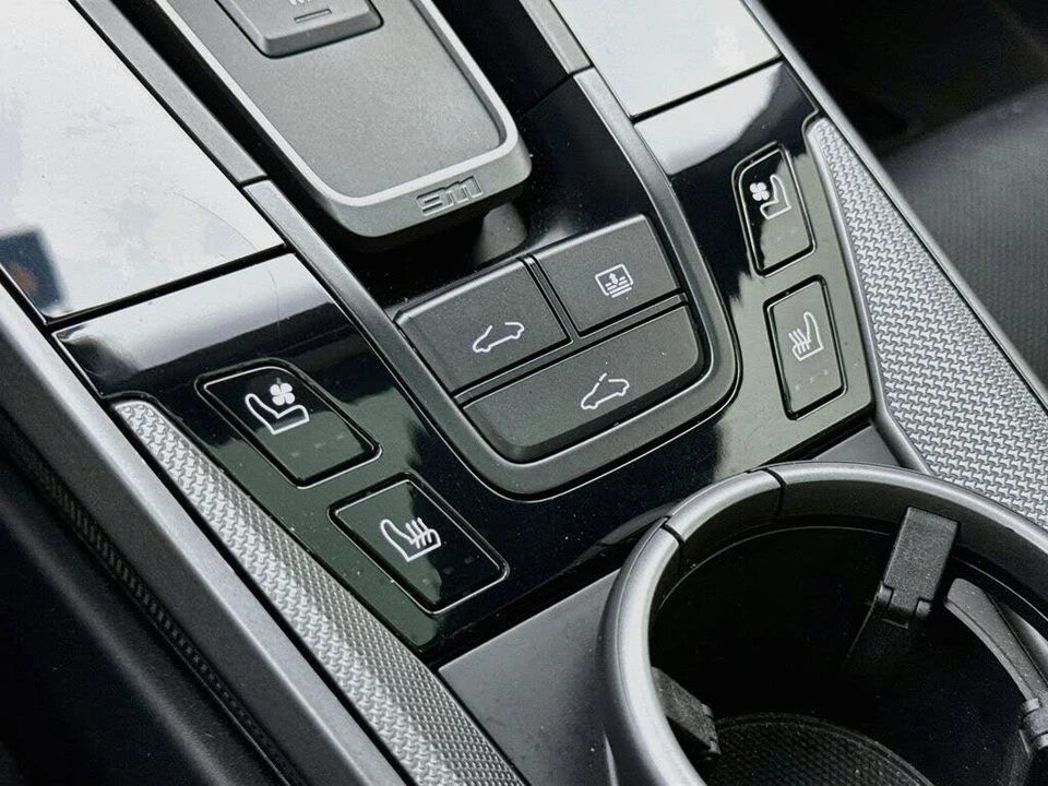2020 Porsche 992 Carrera 4S - Image 22 of 31