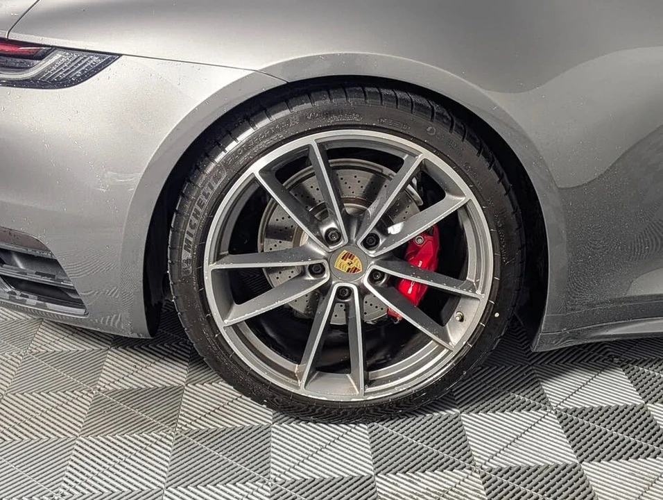 2020 Porsche 992 Carrera 4S - Image 13 of 30