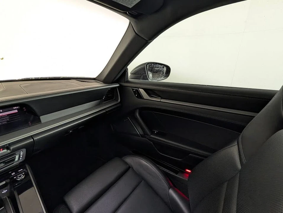 2020 Porsche 992 Carrera 4S - Image 21 of 30