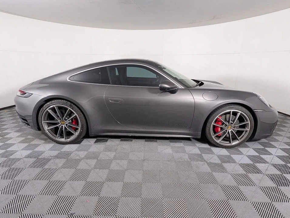 2020 Porsche 992 Carrera 4S - Image 8 of 30