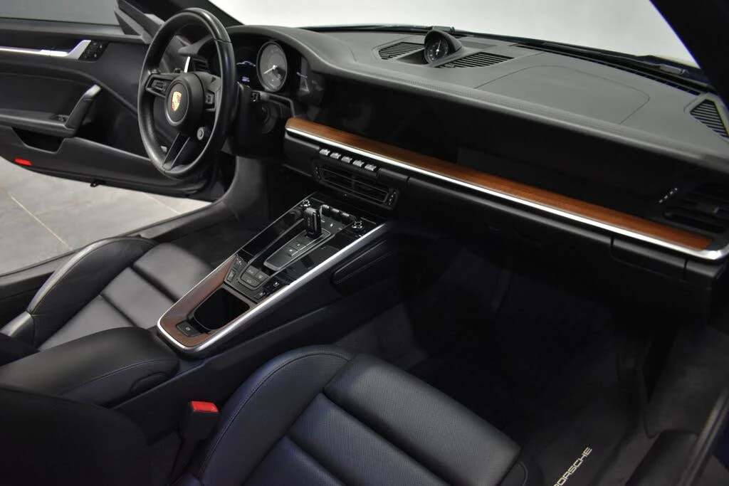 2020 Porsche 992 Carrera 4S - Image 14 of 24