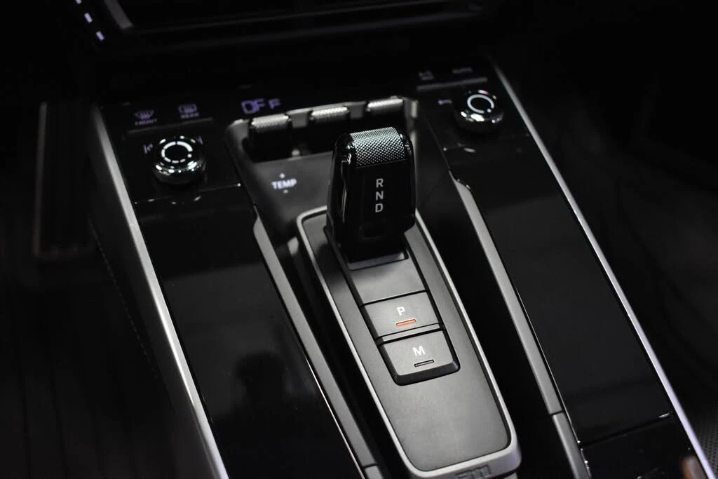 2020 Porsche 992 Carrera 4S - Image 16 of 24