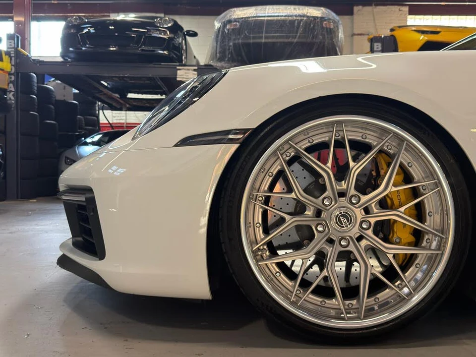 2020 Porsche 992 Carrera 4S - Image 12 of 26