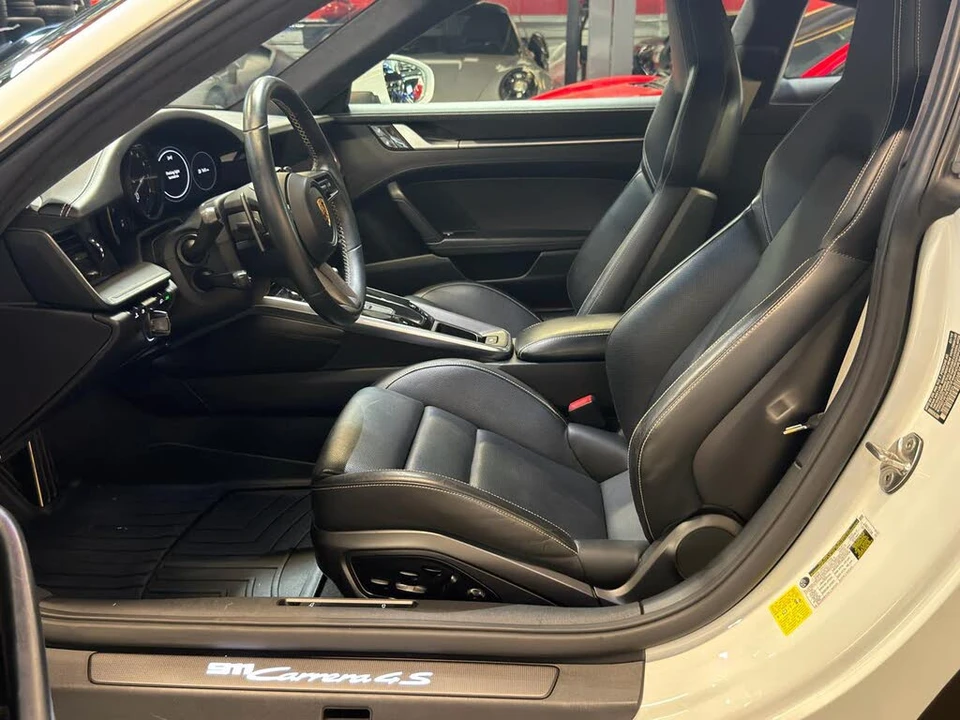 2020 Porsche 992 Carrera 4S - Image 16 of 26