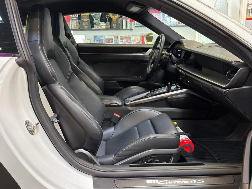 2020 Porsche 992 Carrera 4S - Image 23 of 26