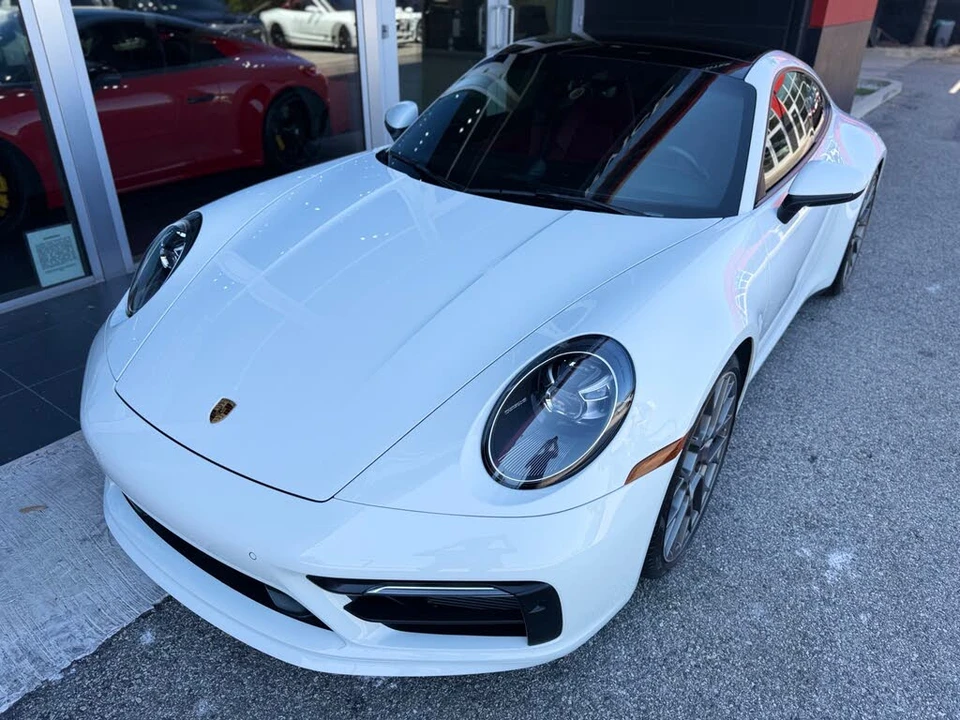 2020 Porsche 992 Carrera 4S - Image 14 of 31