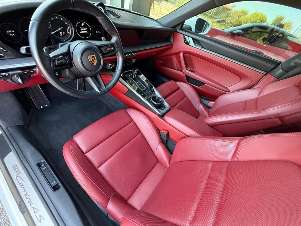 2020 Porsche 992 Carrera 4S - Image 28 of 31