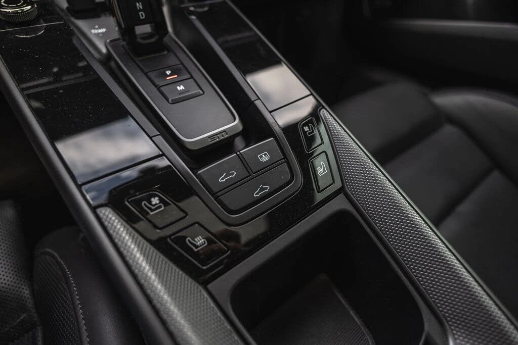 2020 Porsche 992 Carrera 4S - Image 22 of 26