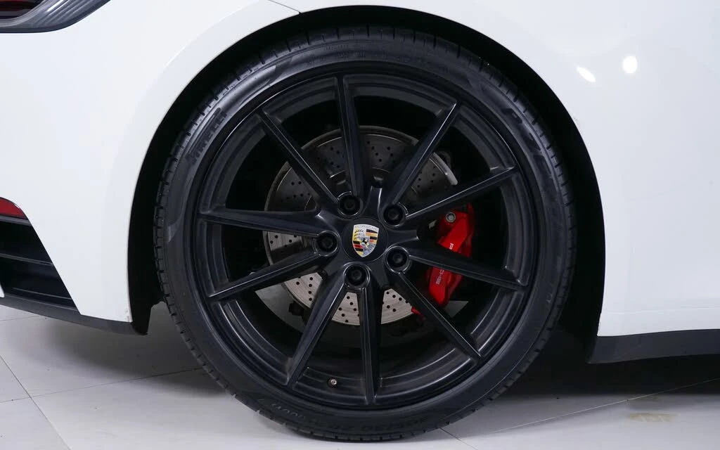 2020 Porsche 992 Carrera 4S - Image 13 of 27