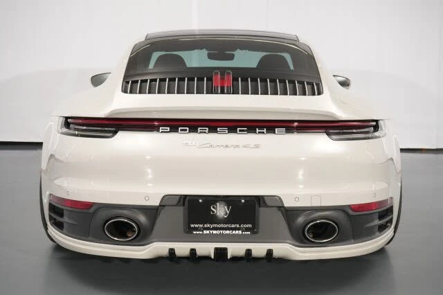 2020 Porsche 992 Carrera 4S - Image 25 of 31