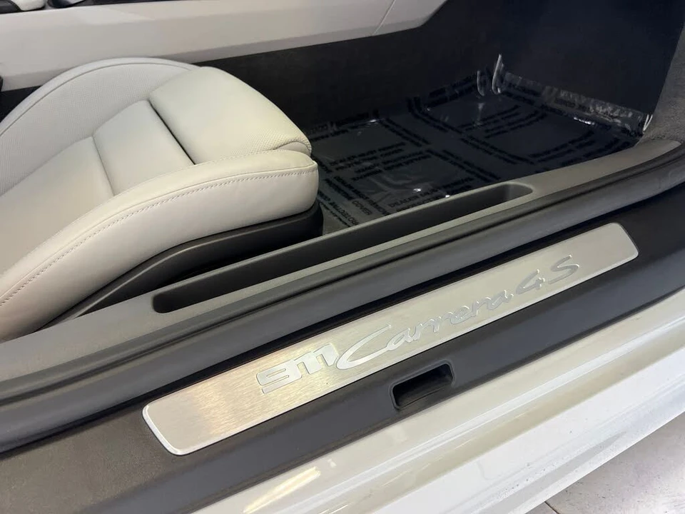 2020 Porsche 992 Carrera 4S - Image 29 of 31