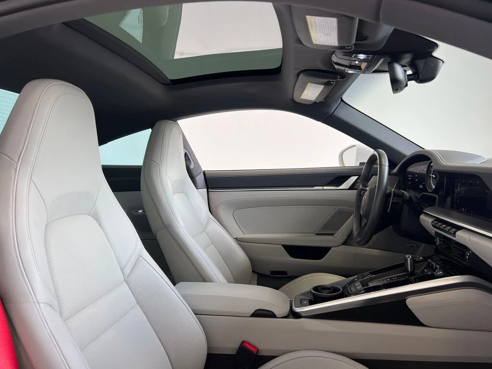 2020 Porsche 992 Carrera 4S - Image 17 of 31