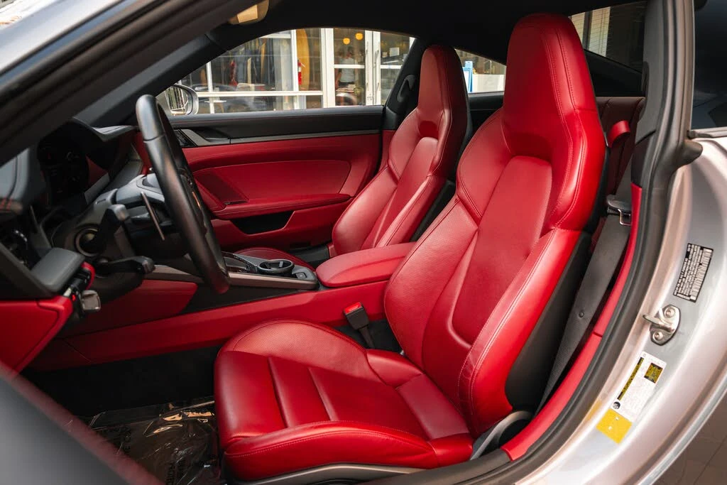 2020 Porsche 992 Carrera 4S - Image 5 of 31