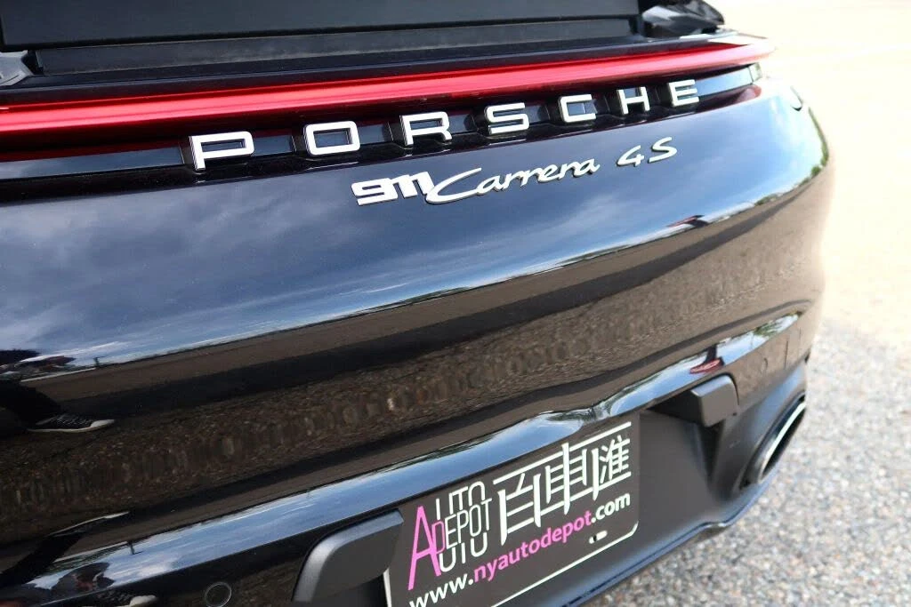 2020 Porsche 992 Carrera 4S - Image 11 of 31