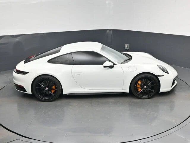 2020 Porsche 992 Carrera 4S - Image 13 of 31