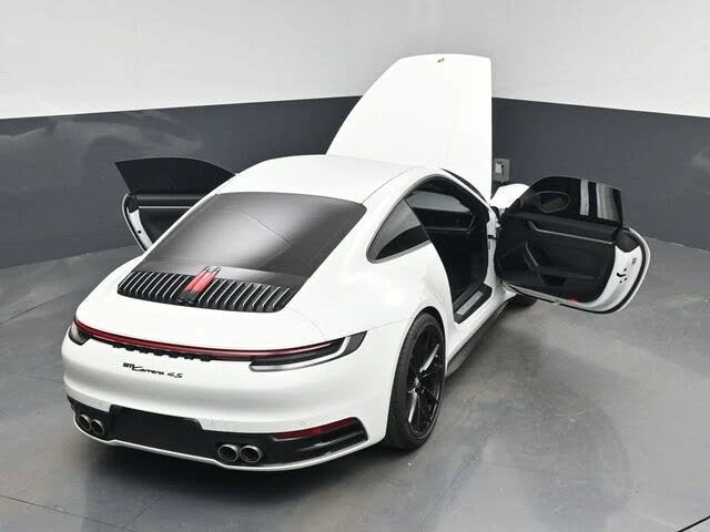 2020 Porsche 992 Carrera 4S - Image 29 of 31
