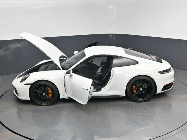2020 Porsche 992 Carrera 4S - Image 17 of 31