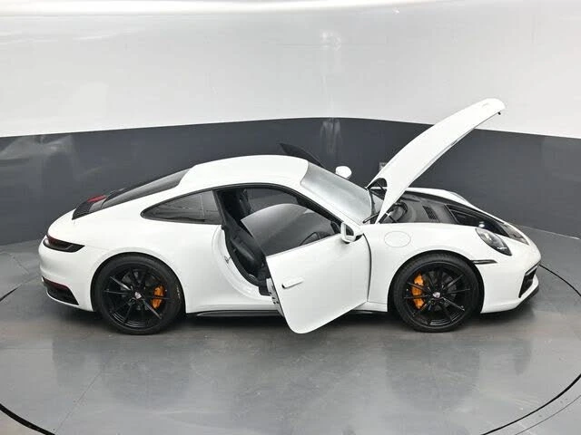 2020 Porsche 992 Carrera 4S - Image 18 of 31