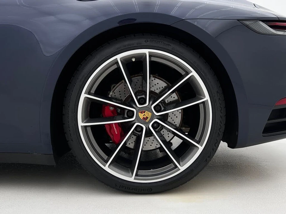 2020 Porsche 992 Carrera 4S - Image 28 of 31