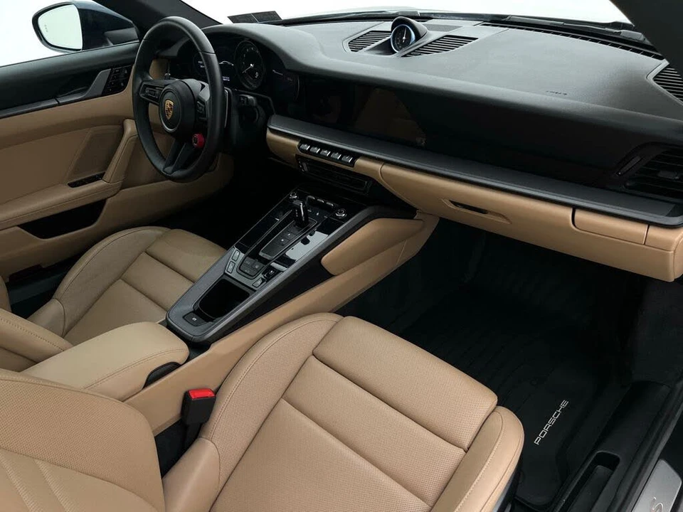 2020 Porsche 992 Carrera 4S - Image 13 of 31