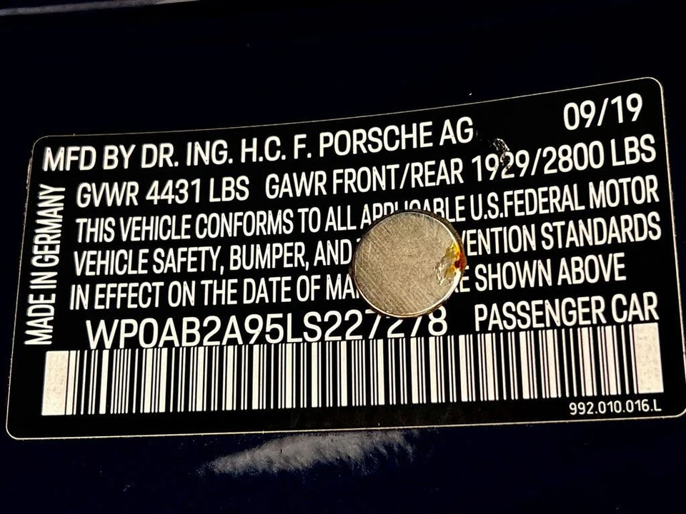 2020 Porsche 992 Carrera 4S - Image 24 of 31