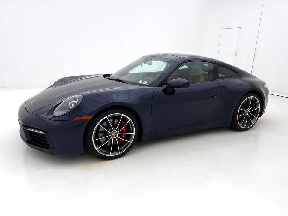 2020 Porsche 992 Carrera 4S - Image 5 of 31