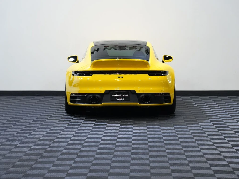 2020 Porsche 992 Carrera 4S - Image 7 of 31
