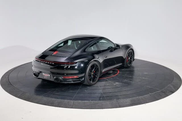 2020 Porsche 992 Carrera 4S - Image 9 of 31