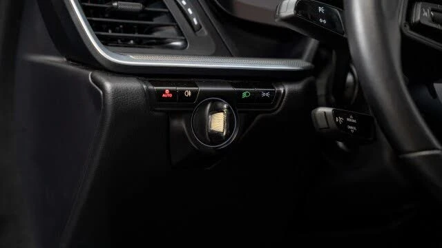 2020 Porsche 992 Carrera 4S - Image 25 of 31