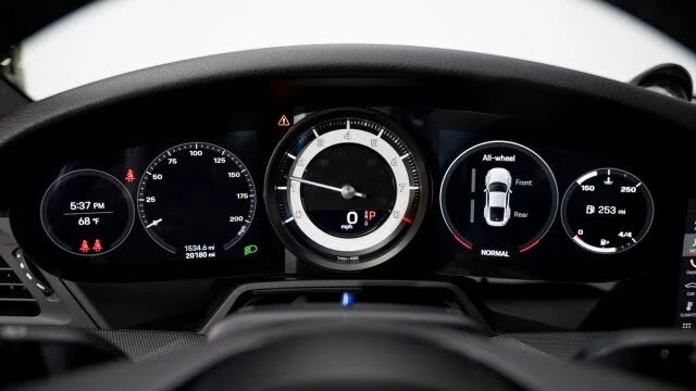 2020 Porsche 992 Carrera 4S - Image 29 of 31