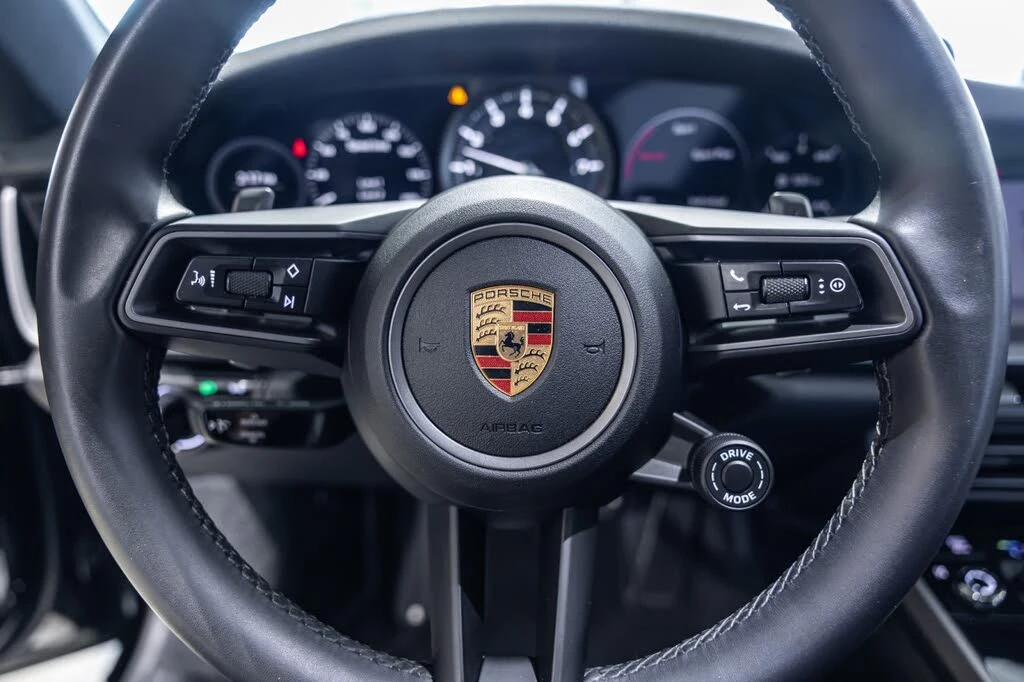 2020 Porsche 992 Carrera 4S - Image 12 of 31