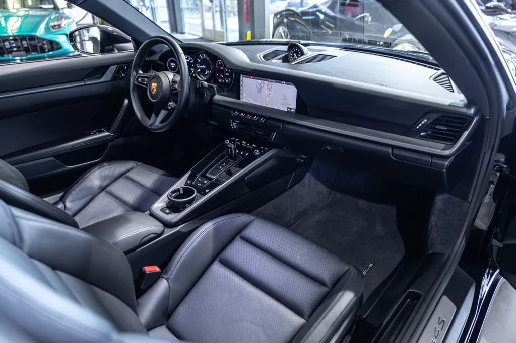 2020 Porsche 992 Carrera 4S - Image 17 of 31