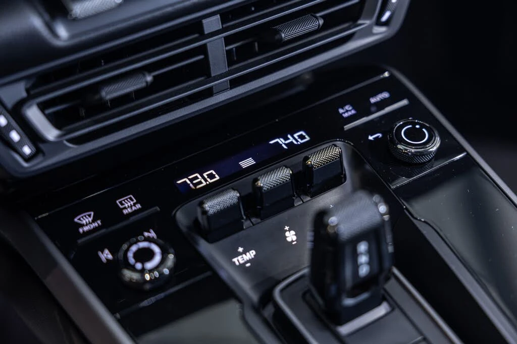 2020 Porsche 992 Carrera 4S - Image 15 of 31