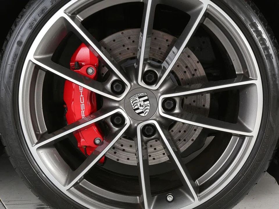 2020 Porsche 992 Carrera 4S - Image 6 of 31