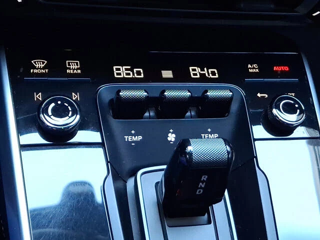 2020 Porsche 992 Carrera 4S - Image 18 of 31