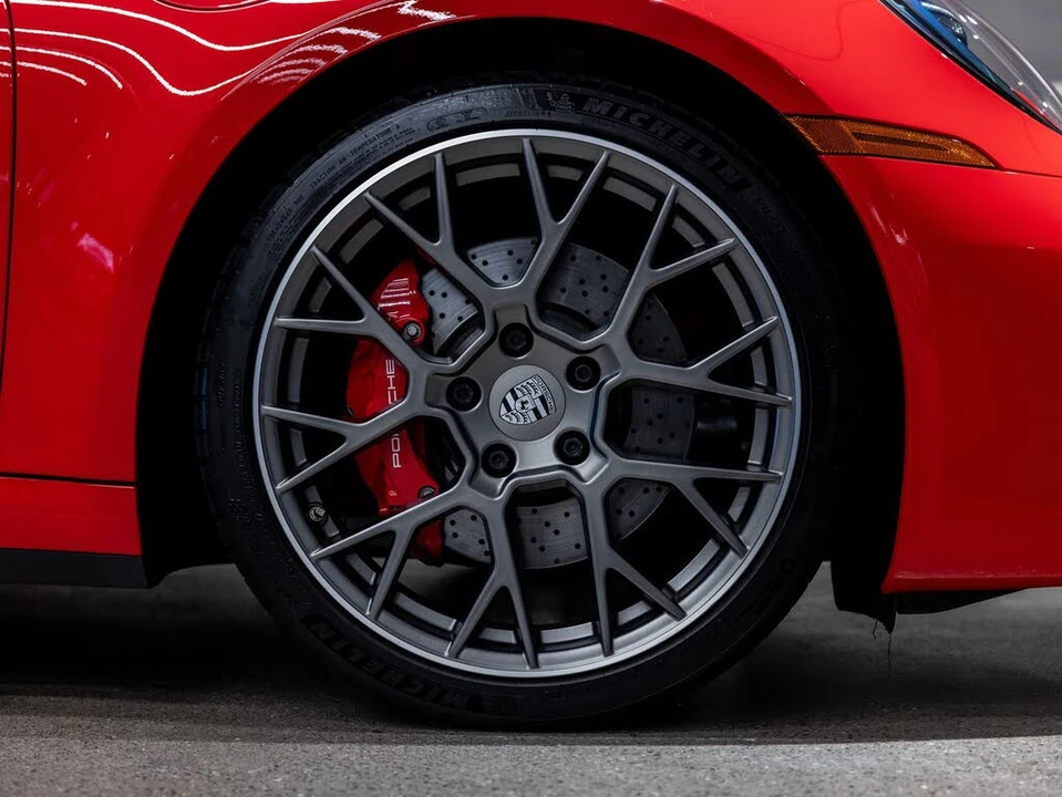 2020 Porsche 992 Carrera 4S - Image 20 of 31