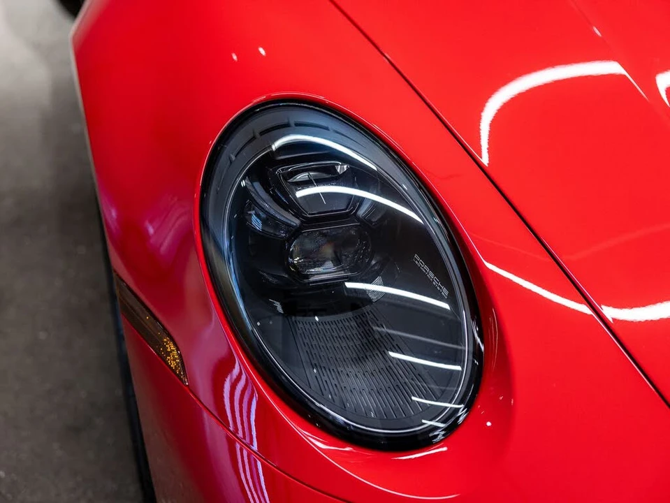 2020 Porsche 992 Carrera 4S - Image 15 of 31