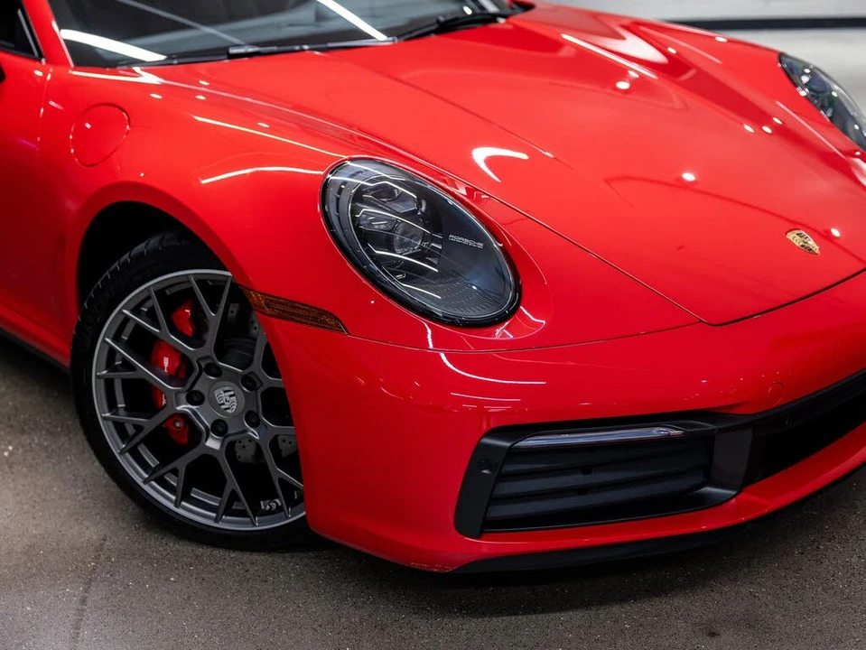 2020 Porsche 992 Carrera 4S - Image 17 of 31