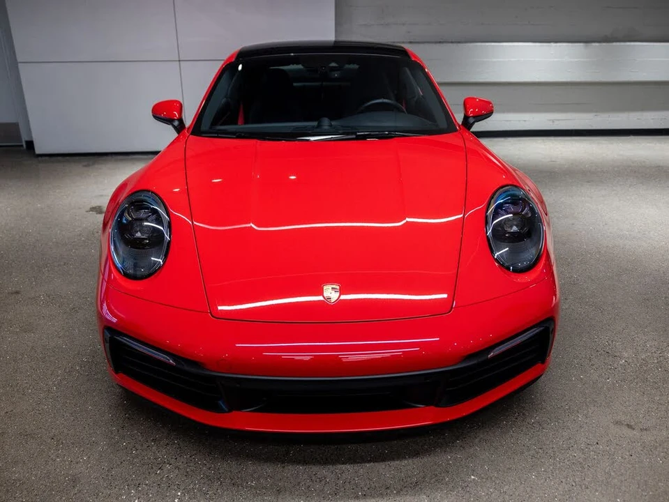 2020 Porsche 992 Carrera 4S - Image 13 of 31