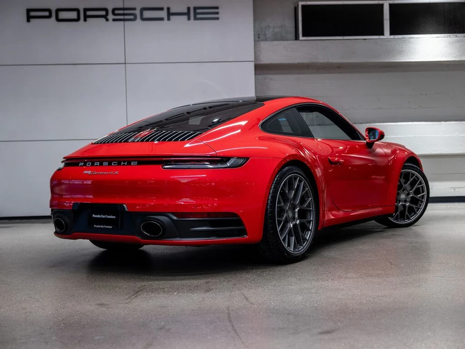 2020 Porsche 992 Carrera 4S - Image 8 of 31