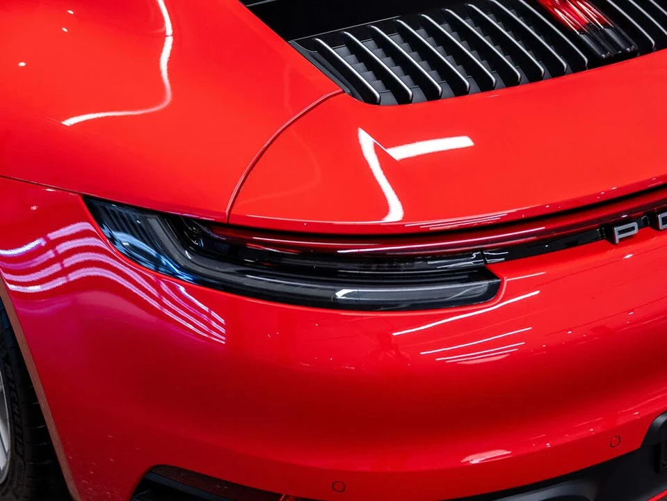2020 Porsche 992 Carrera 4S - Image 23 of 31