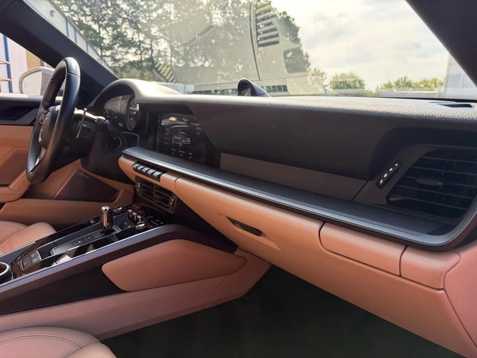 2020 Porsche 992 Carrera 4S - Image 19 of 29