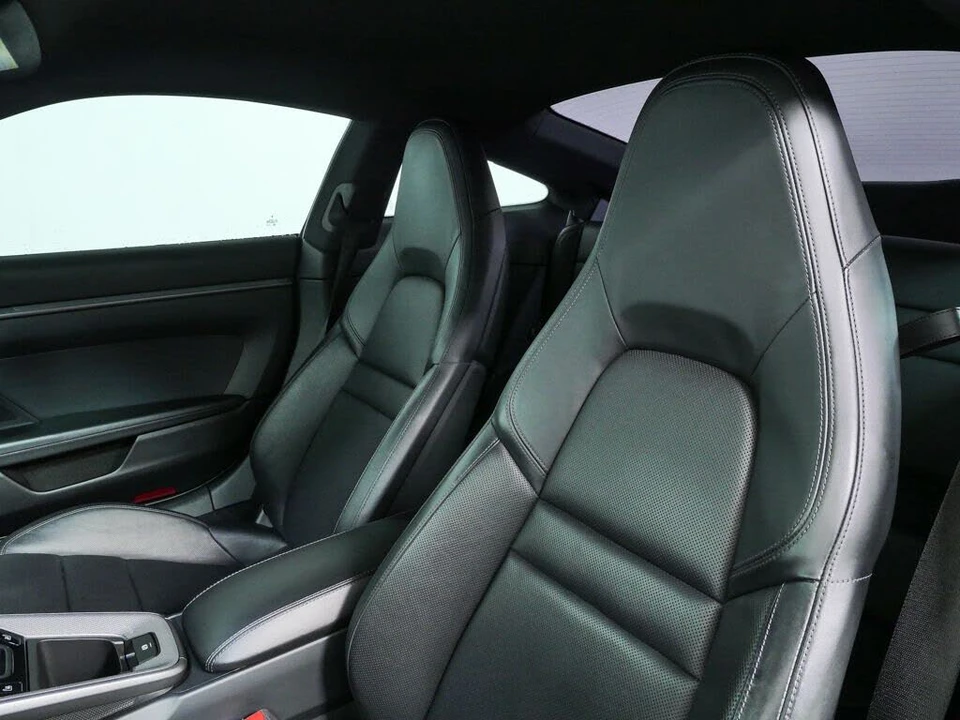 2020 Porsche 992 Carrera 4S - Image 5 of 31